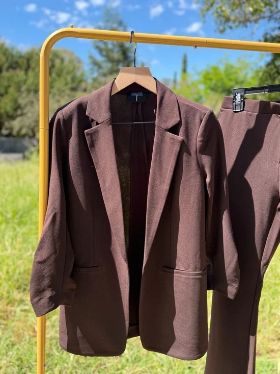NWT Tahari Brown Suit Set🐻🤎 Size: Small - Picture 2 of 12